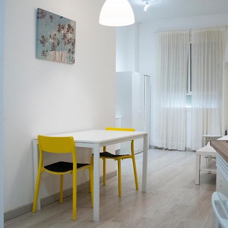 Estupendo Estudio Al Lado De Plaza La Merced Málaga Eksteriør bilde