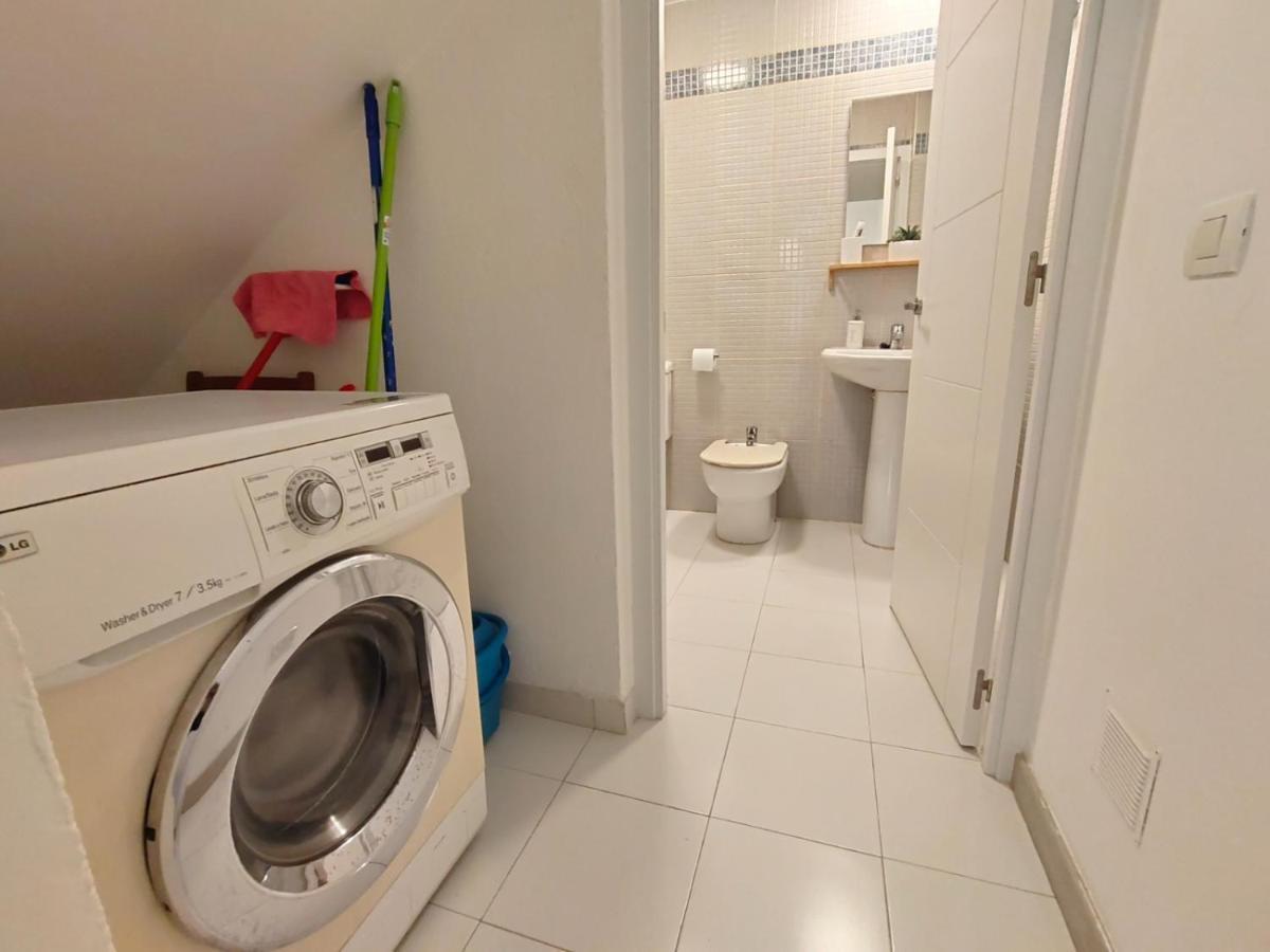 Estupendo Estudio Al Lado De Plaza La Merced Málaga Eksteriør bilde