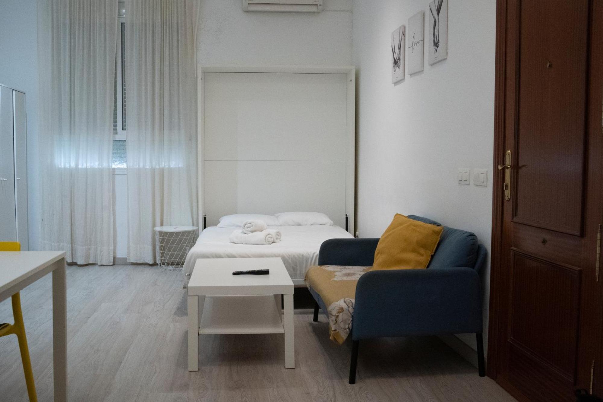 Estupendo Estudio Al Lado De Plaza La Merced Málaga Eksteriør bilde